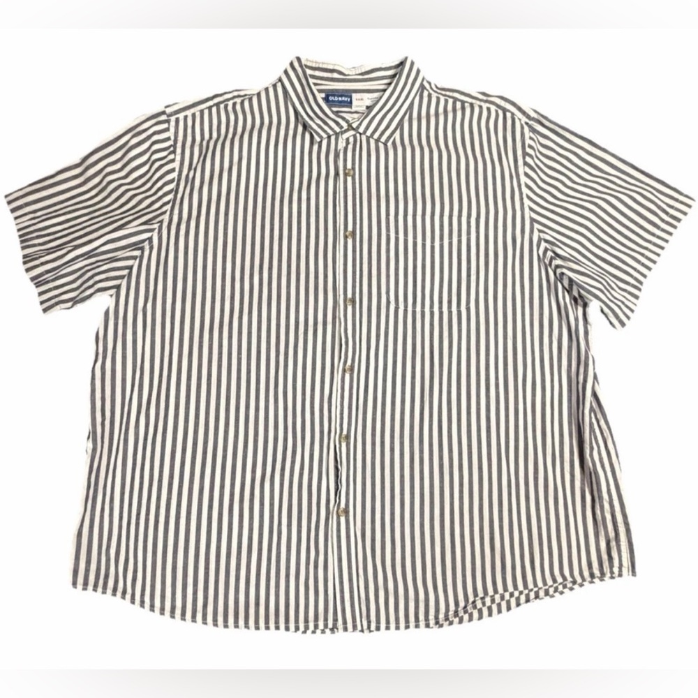Old Navy Men's Black and White Striped Casual Shirt